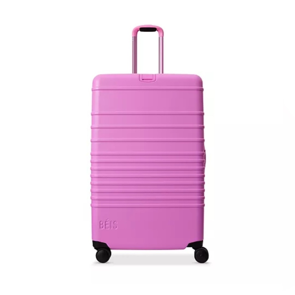 BEIS berry large check-in